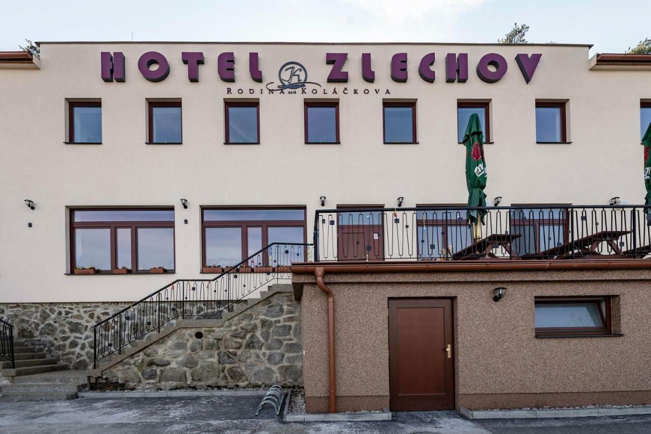 Hotel Zlechov Plumlov Ngoại thất bức ảnh