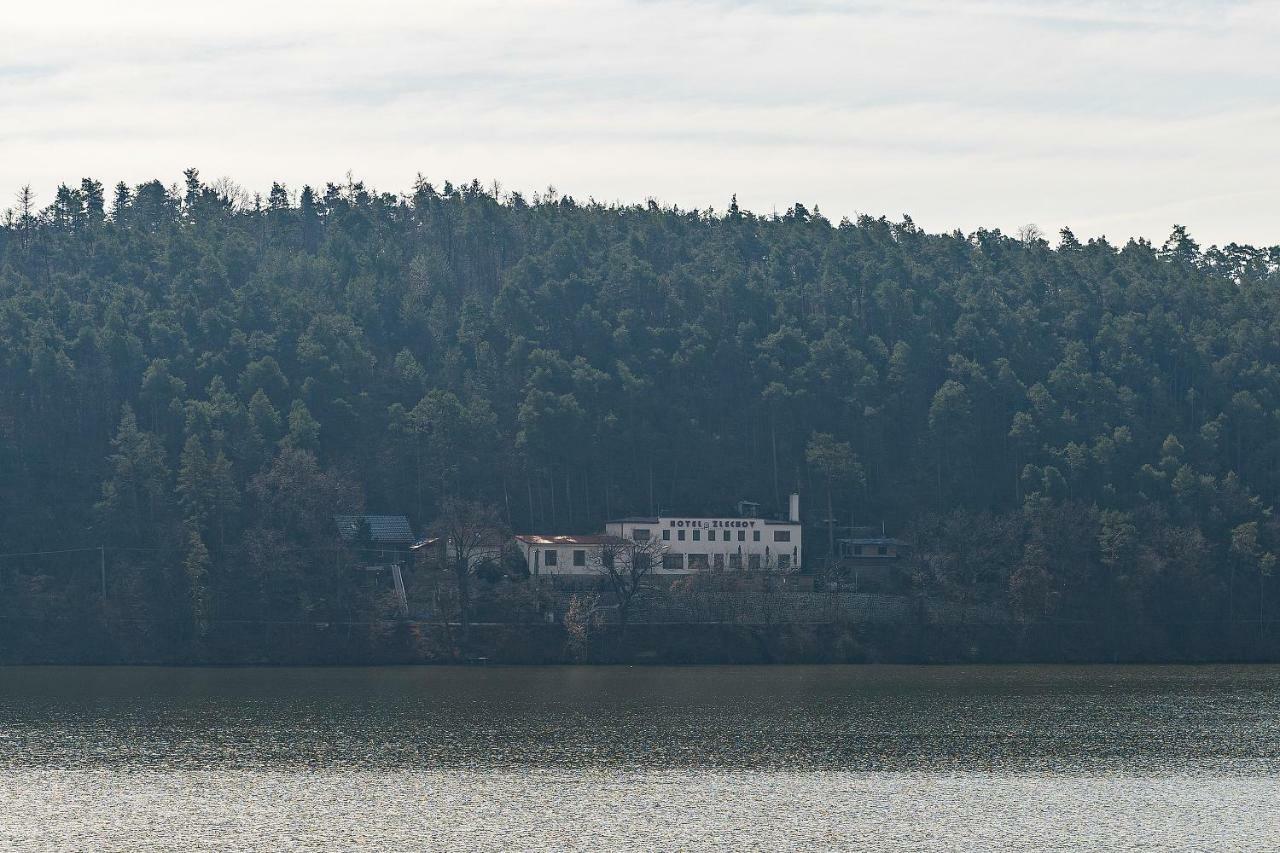 Hotel Zlechov Plumlov Ngoại thất bức ảnh